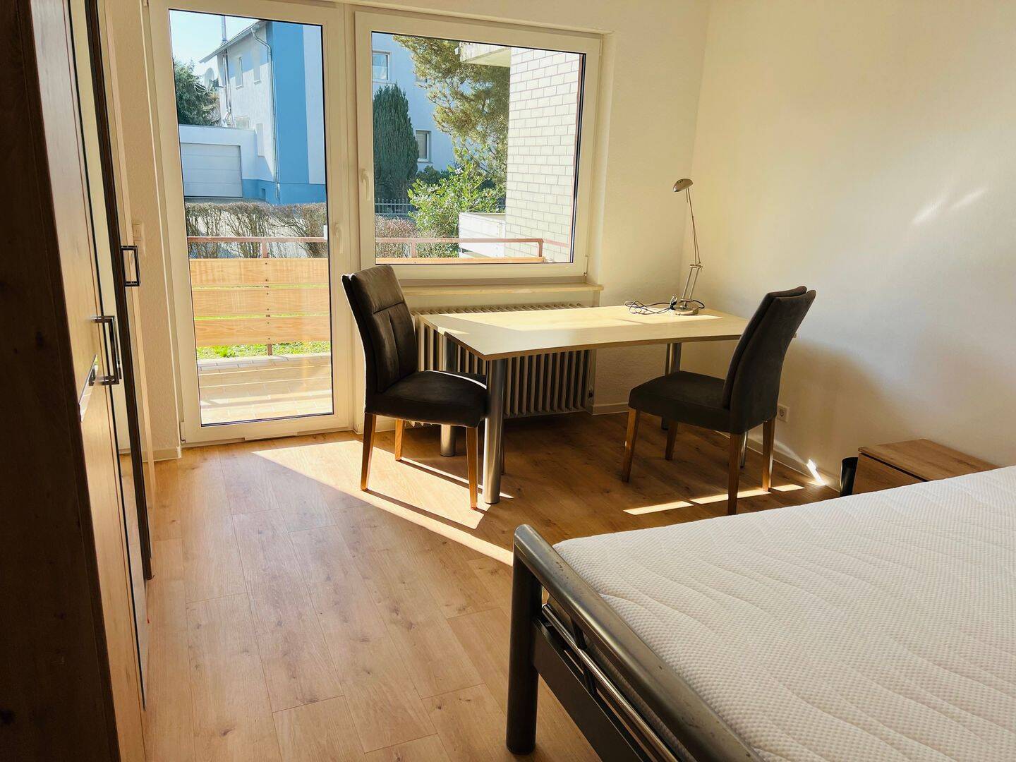 WG Zimmer Eschborn, Königsteiner Str.5, EG Sz mit Balkon, 65760 Eschborn