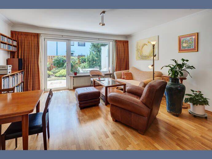 Möbliert: Schönes, möbliertes 4-Zimmer-Reihenhaus, 81549 München (Obergiesing Ramersdorf-Perlach Untergiesing-Harlaching)