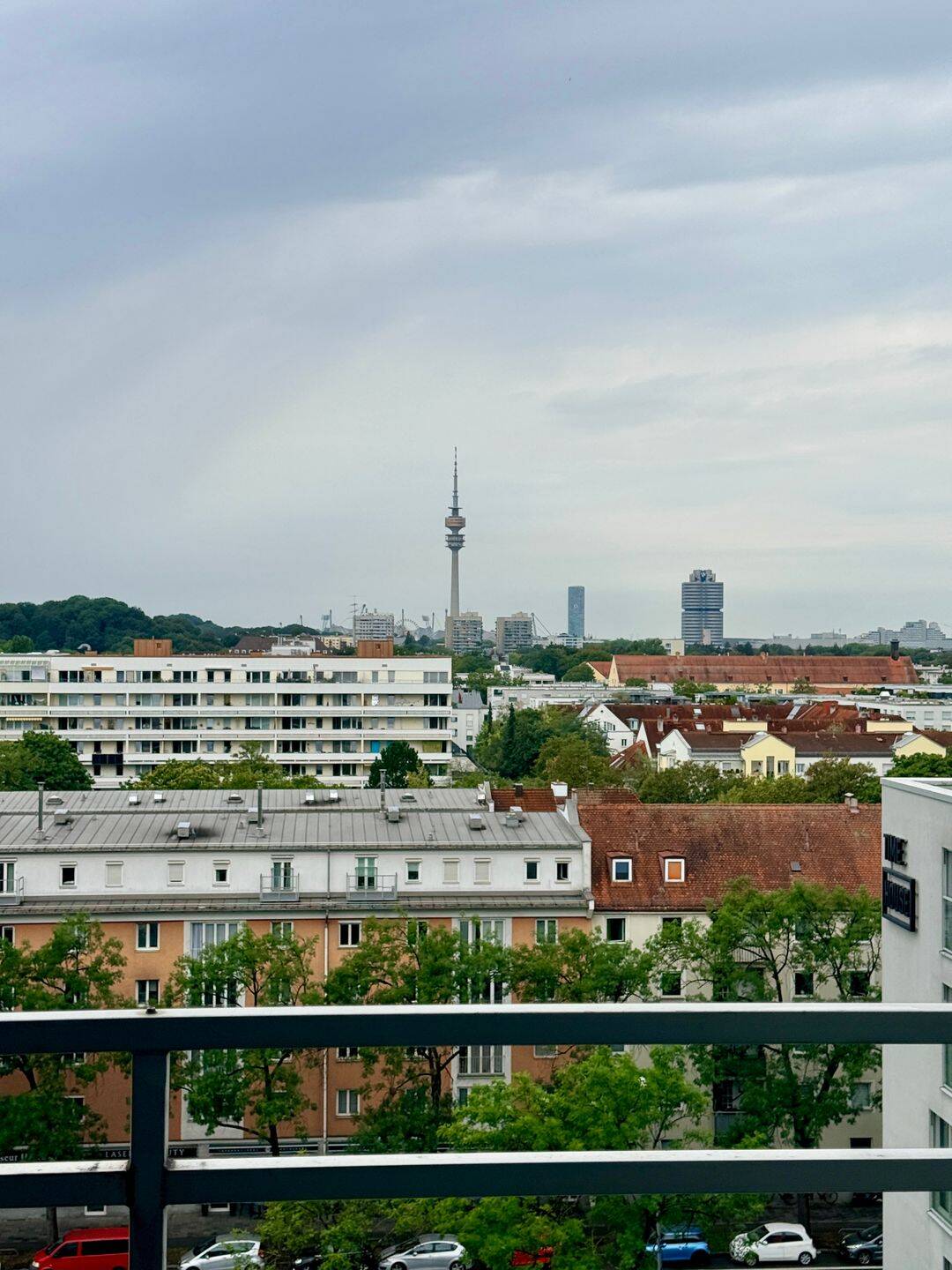 Leopoldstraße: Saniertes Apartment im 7. Stock mit Weitblick – jetzt investieren!, 80804 München (Schwabing-Freimann Schwabing-West)