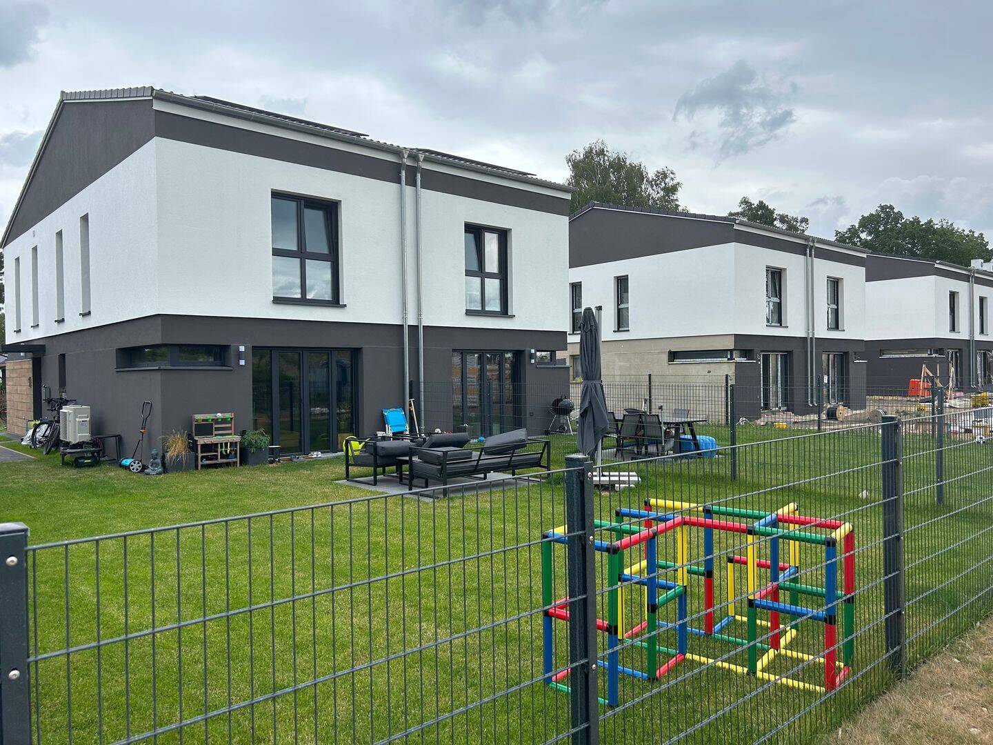 Moderne Doppelhaushälfte mit Garten in Vogelsdorf – Wärmepumpe & Solar, 4 Zimmer, 2 Bäder, 15370 Fredersdorf-Vogelsdorf