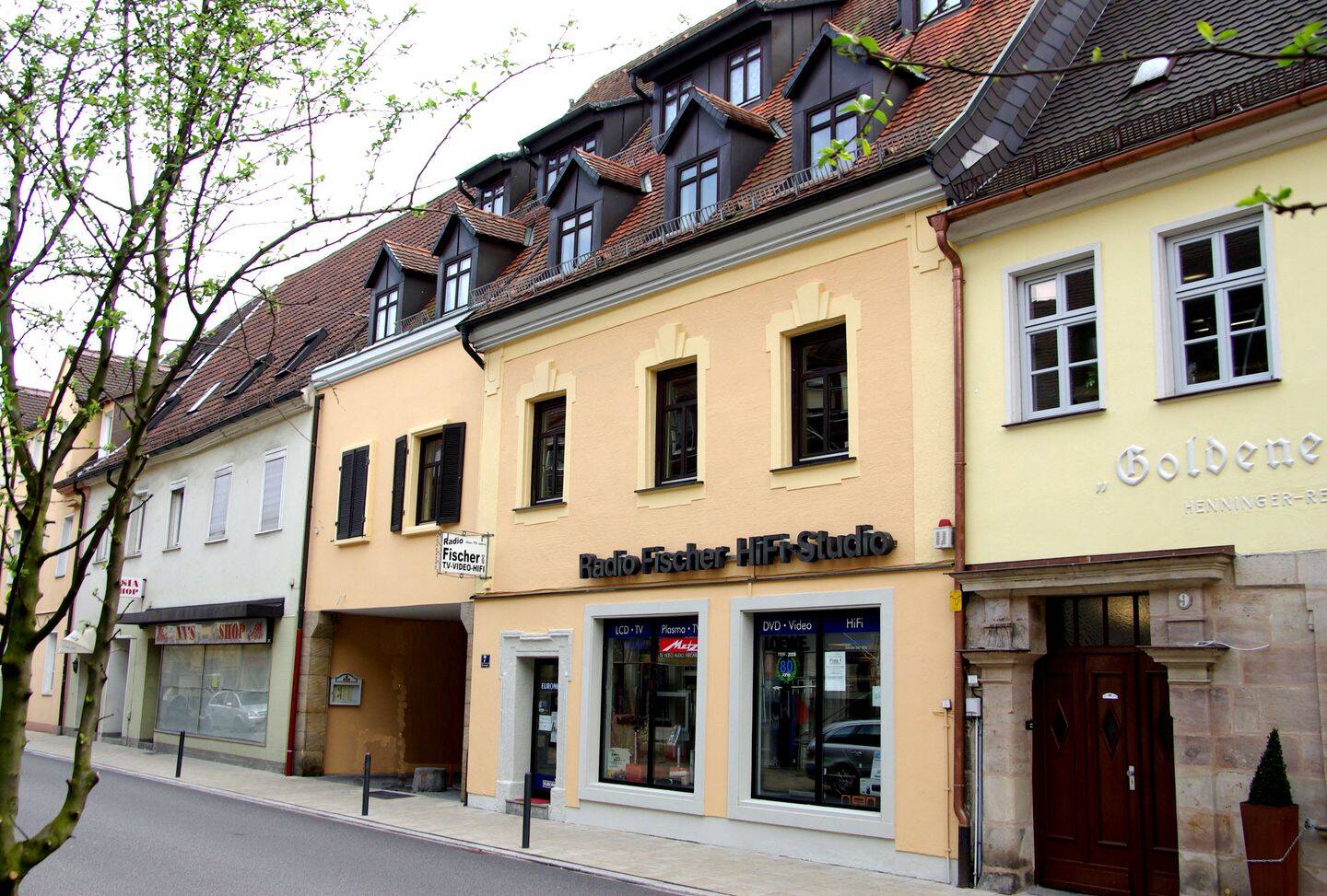 Wohnen im Herzen von Erlangen, 91054 Erlangen (Burgberg Erlangen-Nord Erlangen-Ost Innenstadt Sieglitzhof)