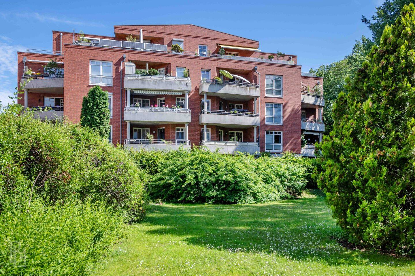 Penthouse mit Parkblick, umlaufender Dachterrasse und außergewöhnlichem Wohngefühl, 12683 Berlin (Marzahn-Hellersdorf Biesdorf Kleingartenanlage Biesenhorst 1)