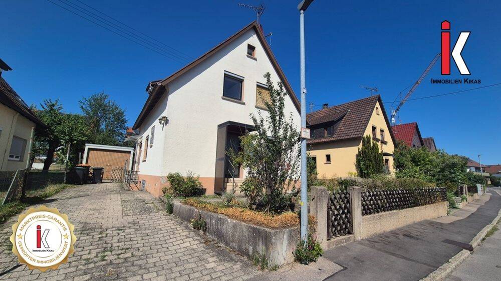 Renovieren und Ausbauen nach eigenen Wünschen! Freistehendes Familienhaus in Sindelfingen, 71067 Sindelfingen