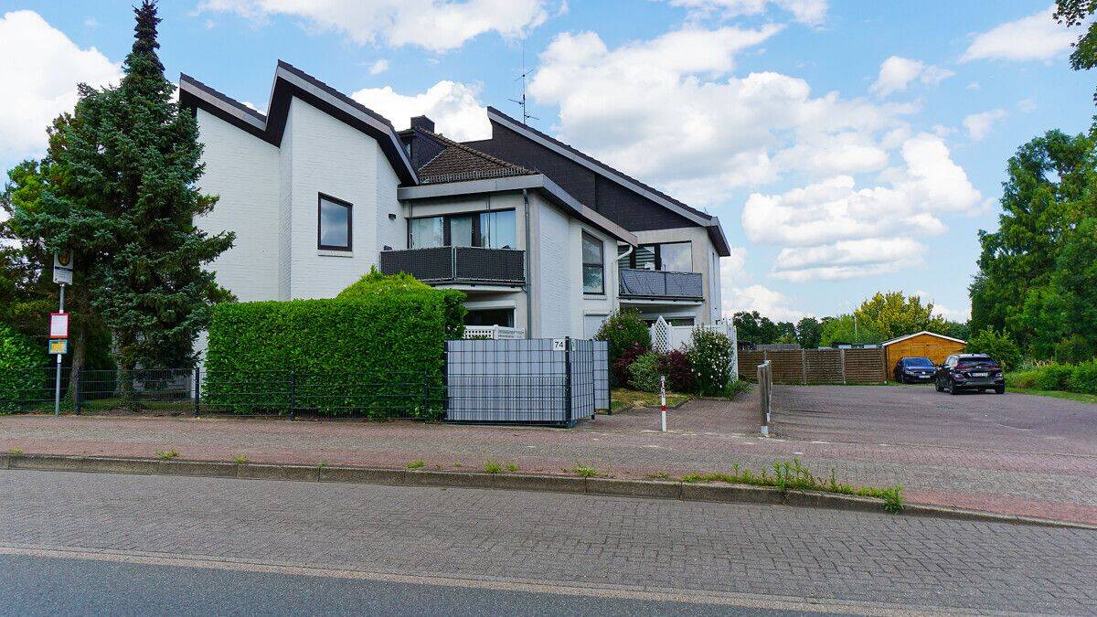 Gut geschnittene Eigentumswohnung mit Terrasse, 27753 Delmenhorst (Bungerhof Deichhorst Dwoberg/Ströhen Mitte)