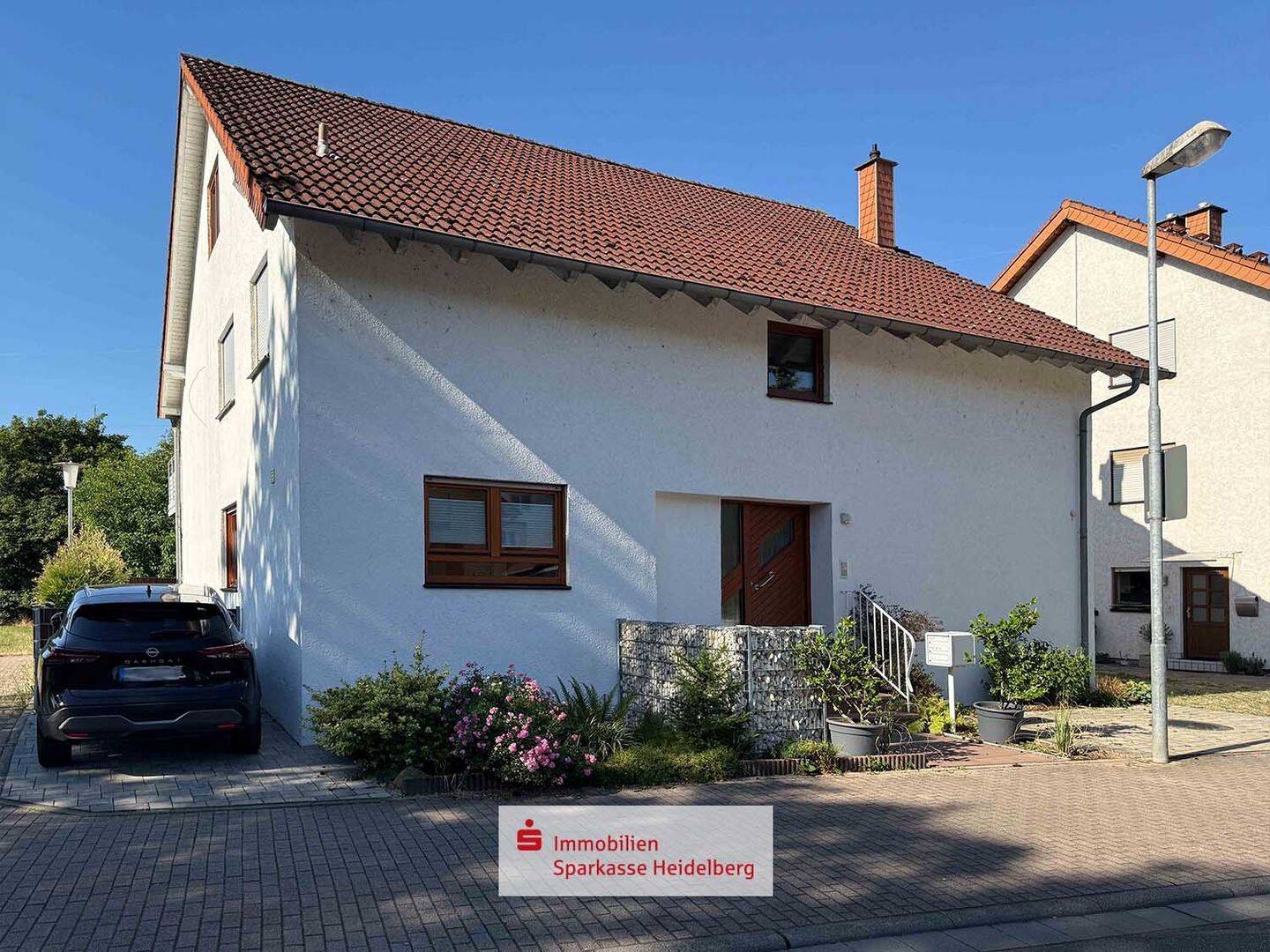 Charmante 2-Zimmer-Wohnung im Souterrain mit Terrasse und zwei Stellplätzen in Leimen St. Ilgen, 69181 Leimen