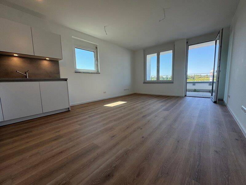 Penthouse-Traum mit Münsterblick! Fantastische 2-Zi-Wohnung mit gemütlicher Loggia, 89231 Neu-Ulm