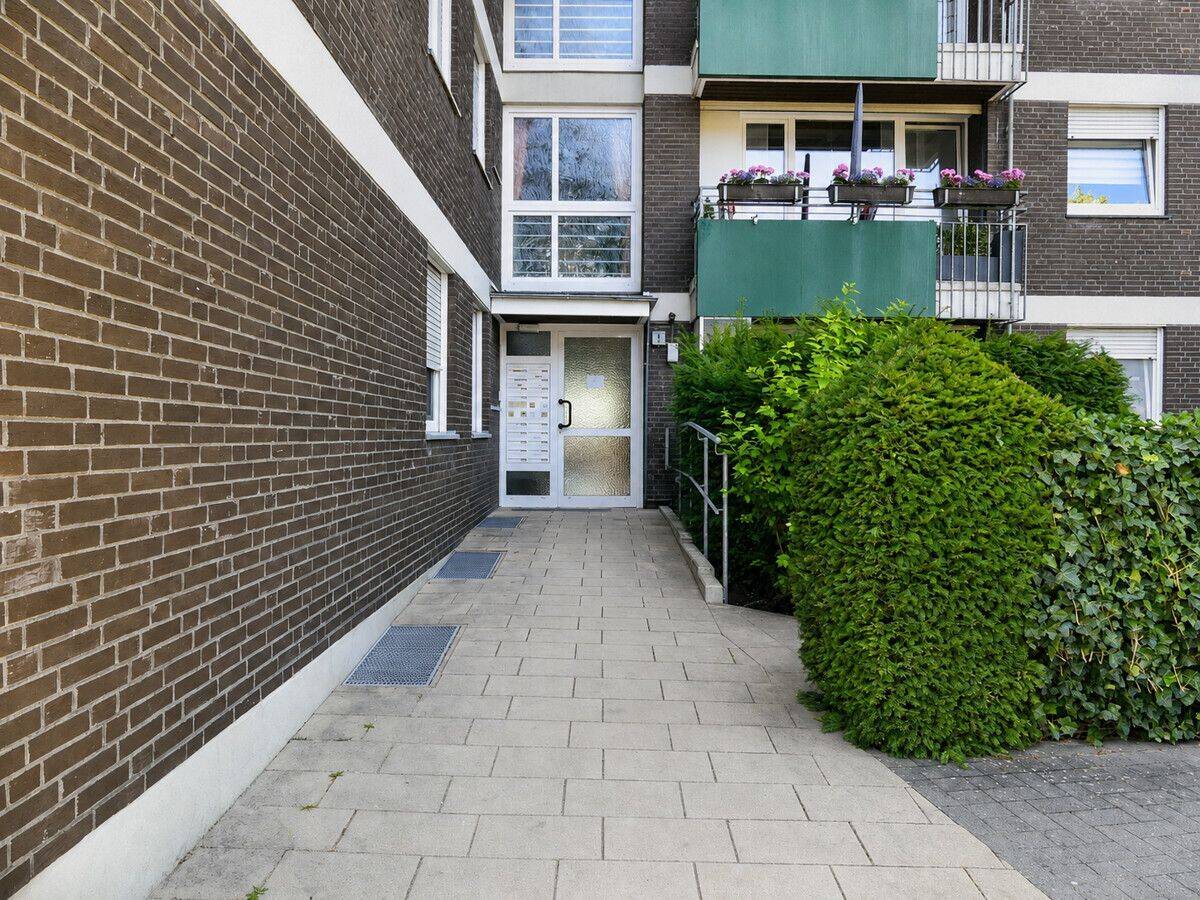 Altbauflair mit Mehrwert – Leerstehende 4-Zimmer Eigentumswohnung mit Südbalkon, Aufzug und großzügigem Wohnbereich, 48431 Rheine
