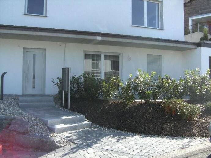 Grafenau Kapellenberg: 2 Zi-Whng, modernster Standard (provisonsfrei), 71120 Grafenau
