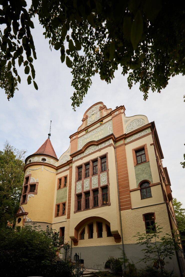 Hochwertige möblierte Zimmer in Studenten-WG am Erlanger Burgberg, 91054 Erlangen (Burgberg Erlangen-Nord Erlangen-Ost Innenstadt Sieglitzhof)