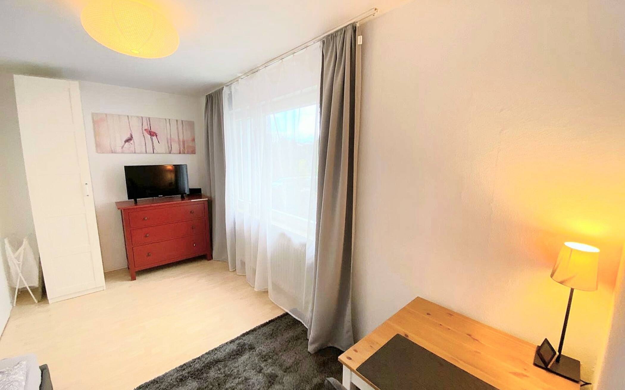 WG-Zimmer möbliert in Stuttgart Degerloch – 1 Monat Zeitwohnen, 70597 Stuttgart (Degerloch Hoffeld Kaltental Möhringen Sonnenberg)