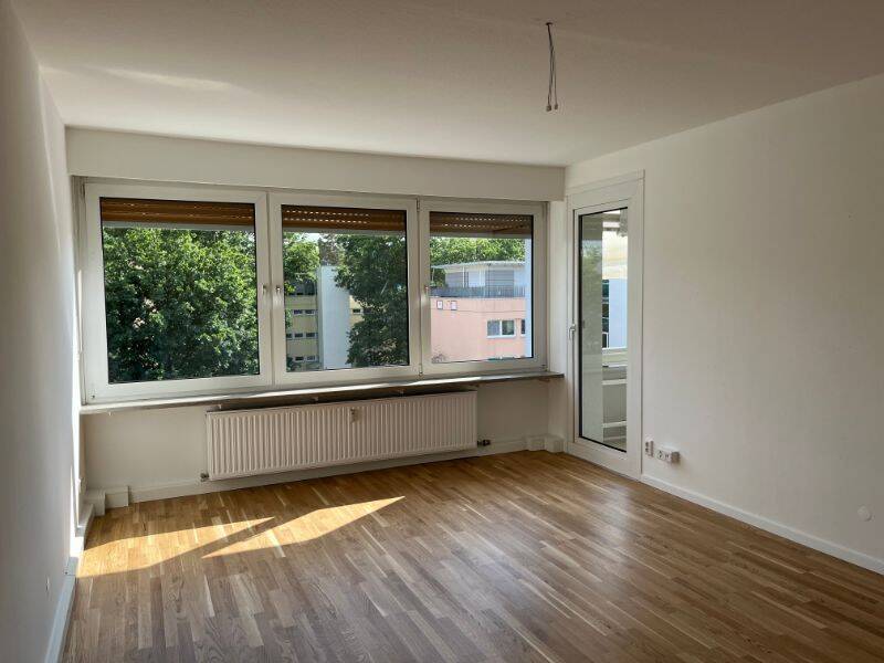 Moderne 3-Zimmer-Wohnung mit Tageslichtbad in Erlangen-Süd, 91058 Erlangen (Bruck Eltersdorf Erlangen-Süd Sebaldussiedlung Tennenlohe)