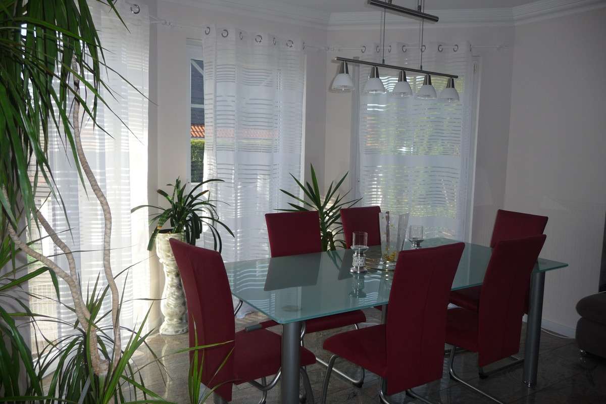 Schickes und großzügiges Einfamilienhaus mit Einliegerwohnung, moderne Einbauküche, komfortable Dopp, 55286 Sulzheim