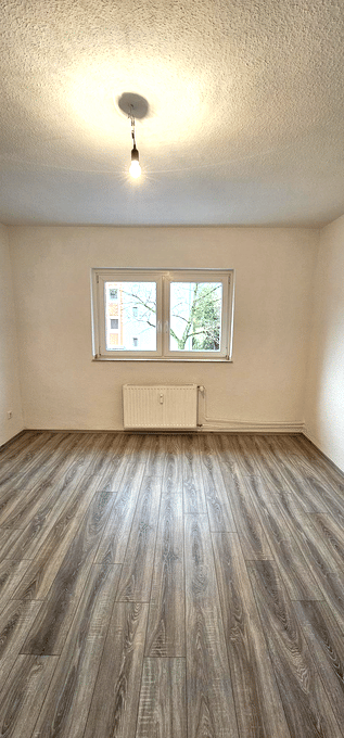 Renovierte 3-Zimmer-Wohnung, frei ab sofort!, 45356 Essen