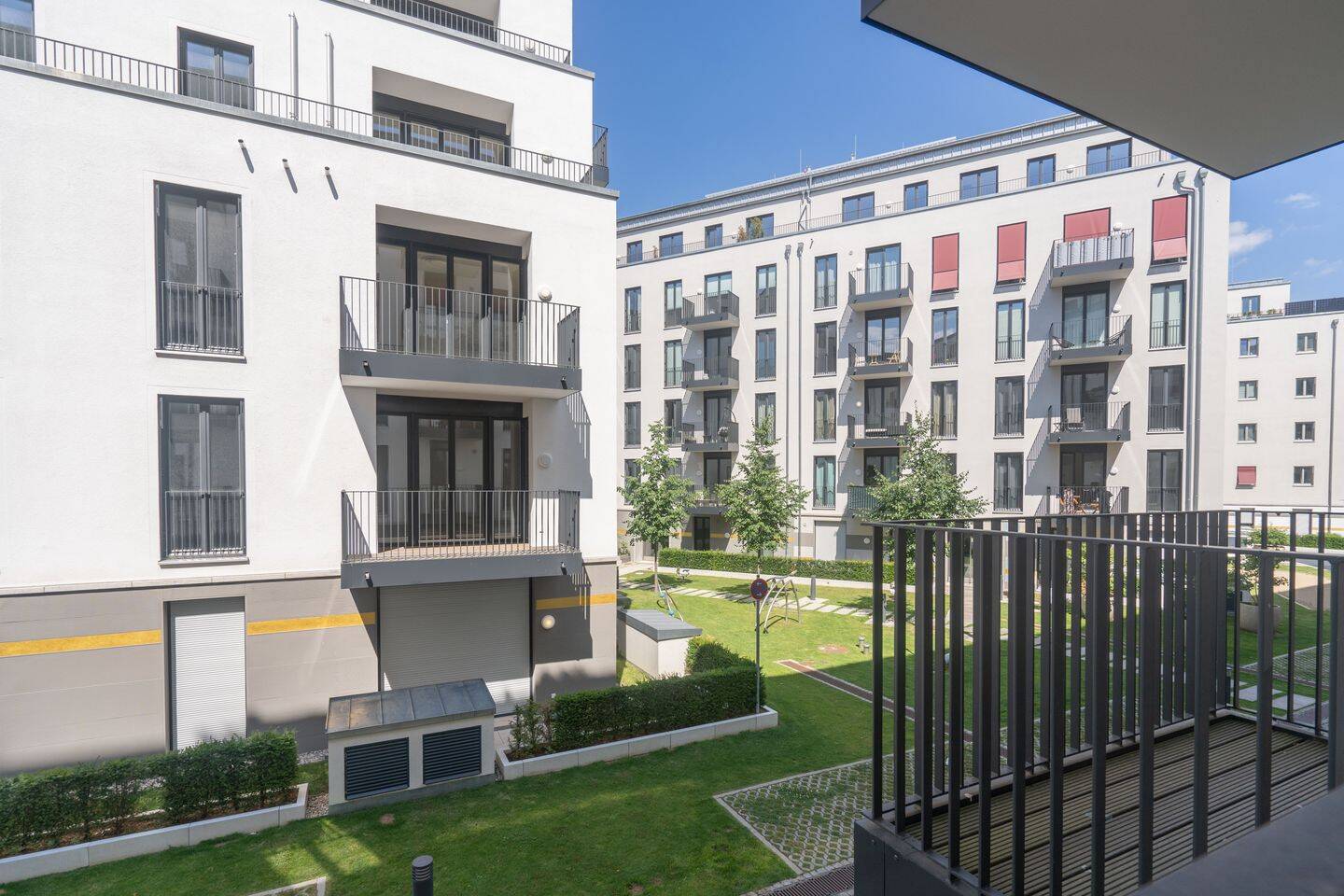 Urban & ruhig | Hochwertige 2-Zimmer-Wohnung direkt an der Spree, 10623 Berlin (Charlottenburg-Wilmersdorf Charlottenburg)