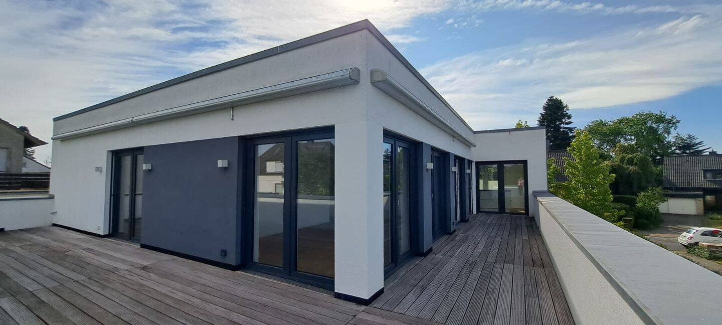 Außergewöhnlich in Bünde-Ennigloh – dieses große Penthouse mit Designerküche lässt keine Wünsche offen, 32257 Bünde