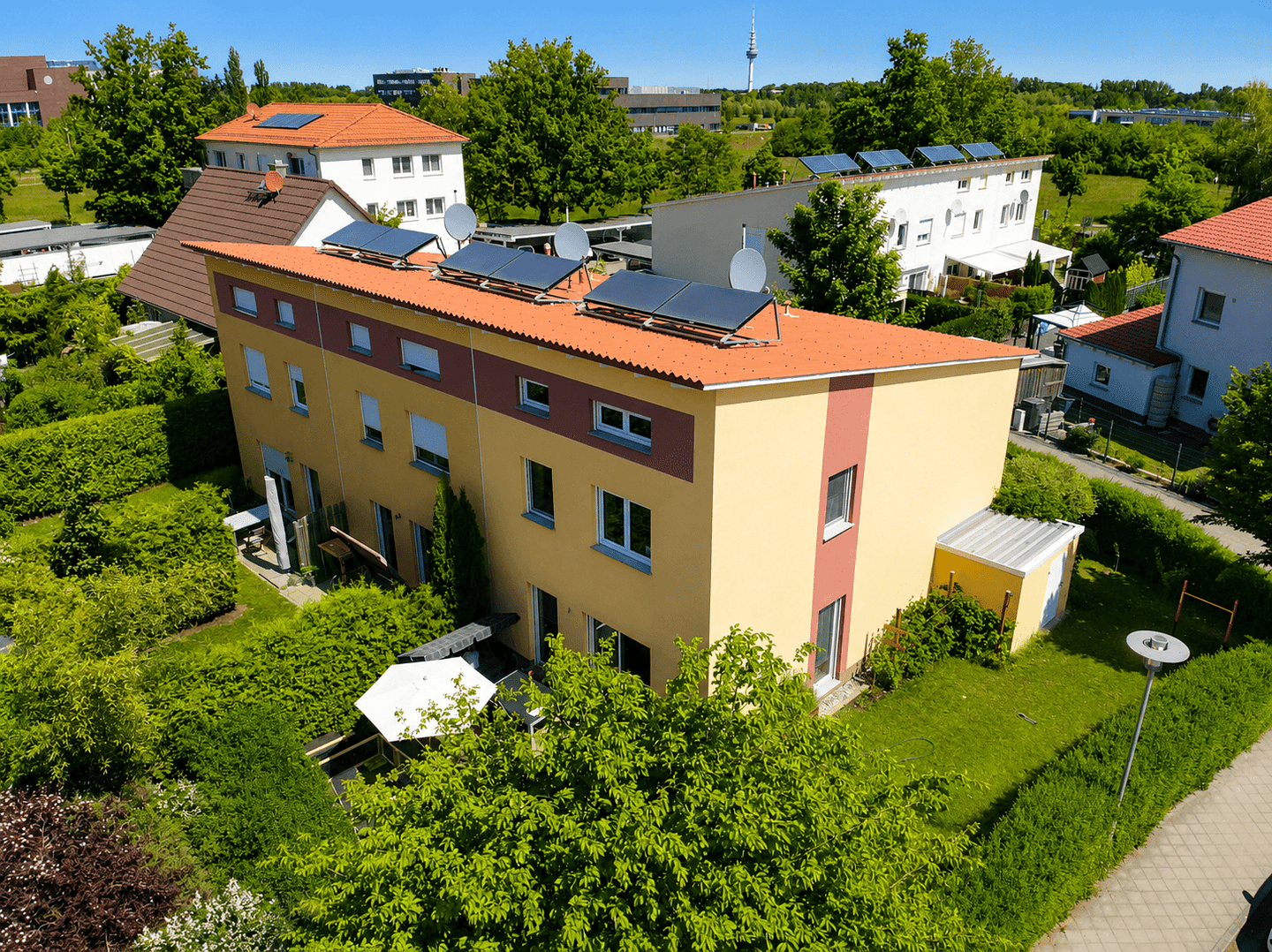 Reihenendhaus mit 117m² Wohnfläche und Garten in ruhiger Siedlung! – 4289 Leipzig – Bild 1 von 11