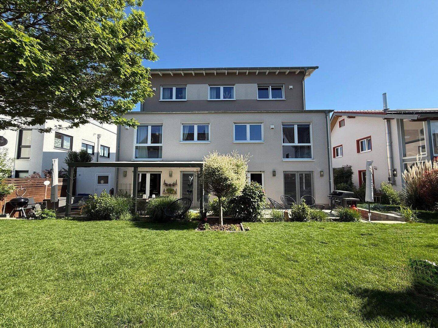 Raum zum Entfalten: Haus in Friedberg mit 120 Quadratmetern, 61169 Friedberg (Hessen)