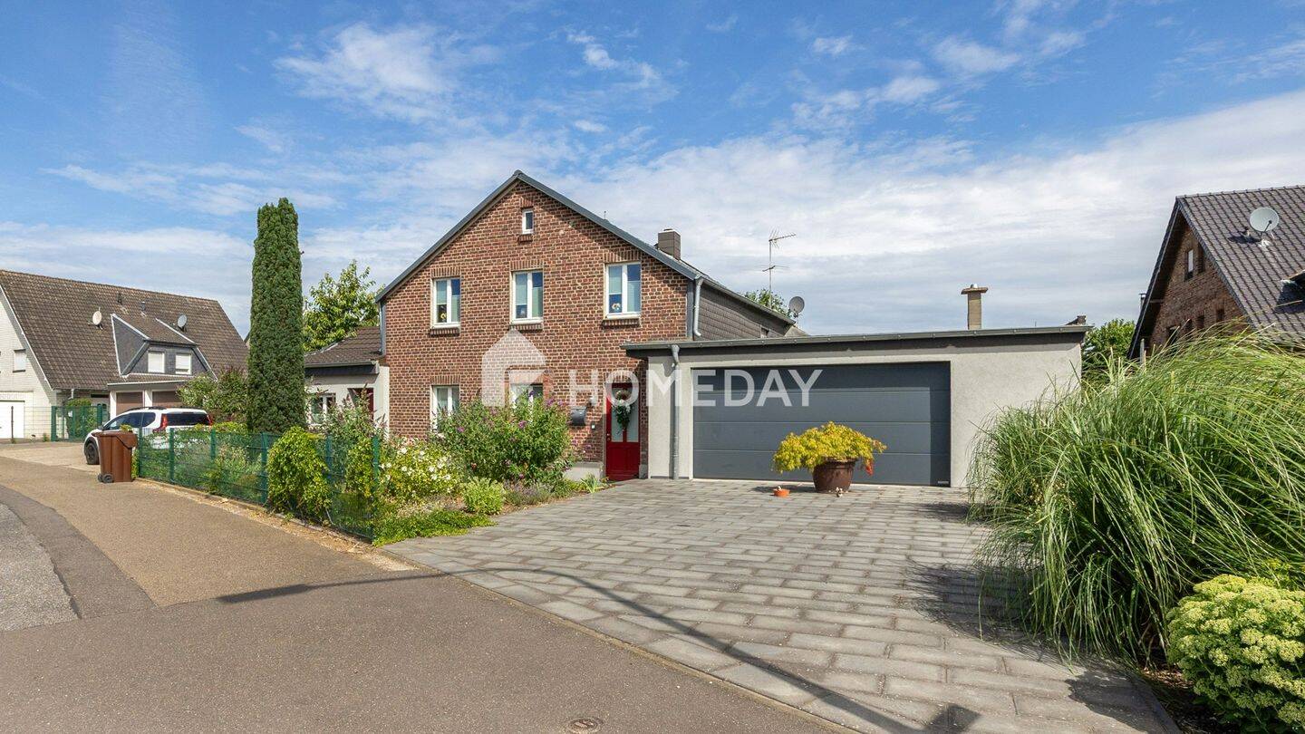 Ansprechendes Wohnen in Viersen-Hausen: Modernisiertes EFH mit Garage, Wintergarten und Gartenoase, 41751 Viersen