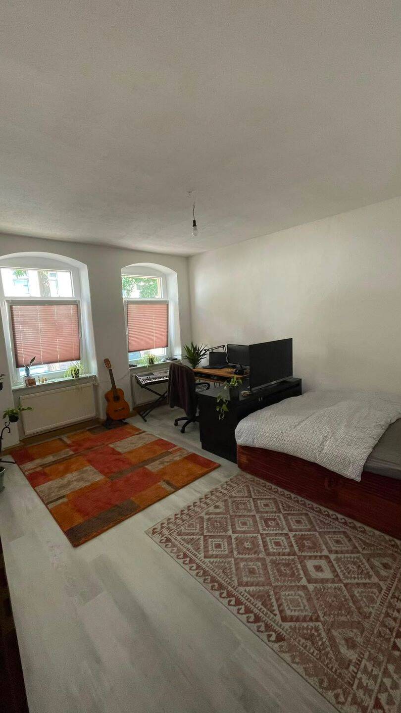 Helle 2-Raum-Wohnung (Hochparterre) in Zwickau-Niederplanitz, 8062 Zwickau