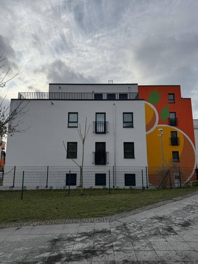 Traumhafte 3 Zimmer Wohnung mit separater Küche, Dachterrasse, Klimaanlage, Jalousie, B16, 12683 Berlin (Marzahn-Hellersdorf Biesdorf Kleingartenanlage Biesenhorst 1)