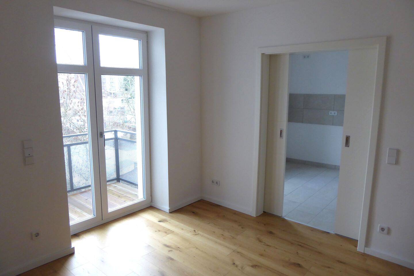 Wohlfühlen garantiert! – Exquisite 4-Raum in ruhiger Sonnenberglage (EBK mgl.), 9130 Chemnitz (Hilbersdorf Sonnenberg Yorckgebiet Zentrum)