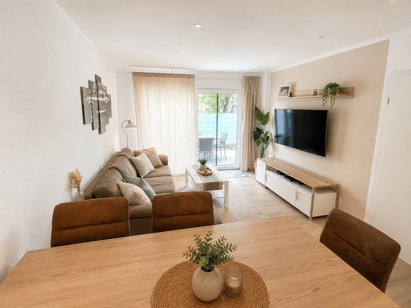 Helle Maisonettewohnung mit Terrasse und charmantem Dachgeschoss