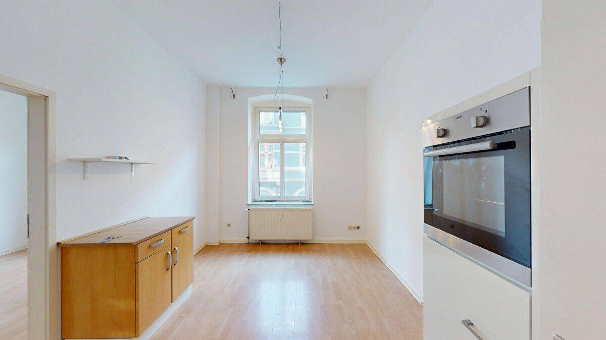ALTBAU-CHARME TRIFFT CITY-LAGE: 1,5 ZIMMER WOHNUNG MIT EINBAUKÜCHE, 40215 Düsseldorf (Friedrichstadt)