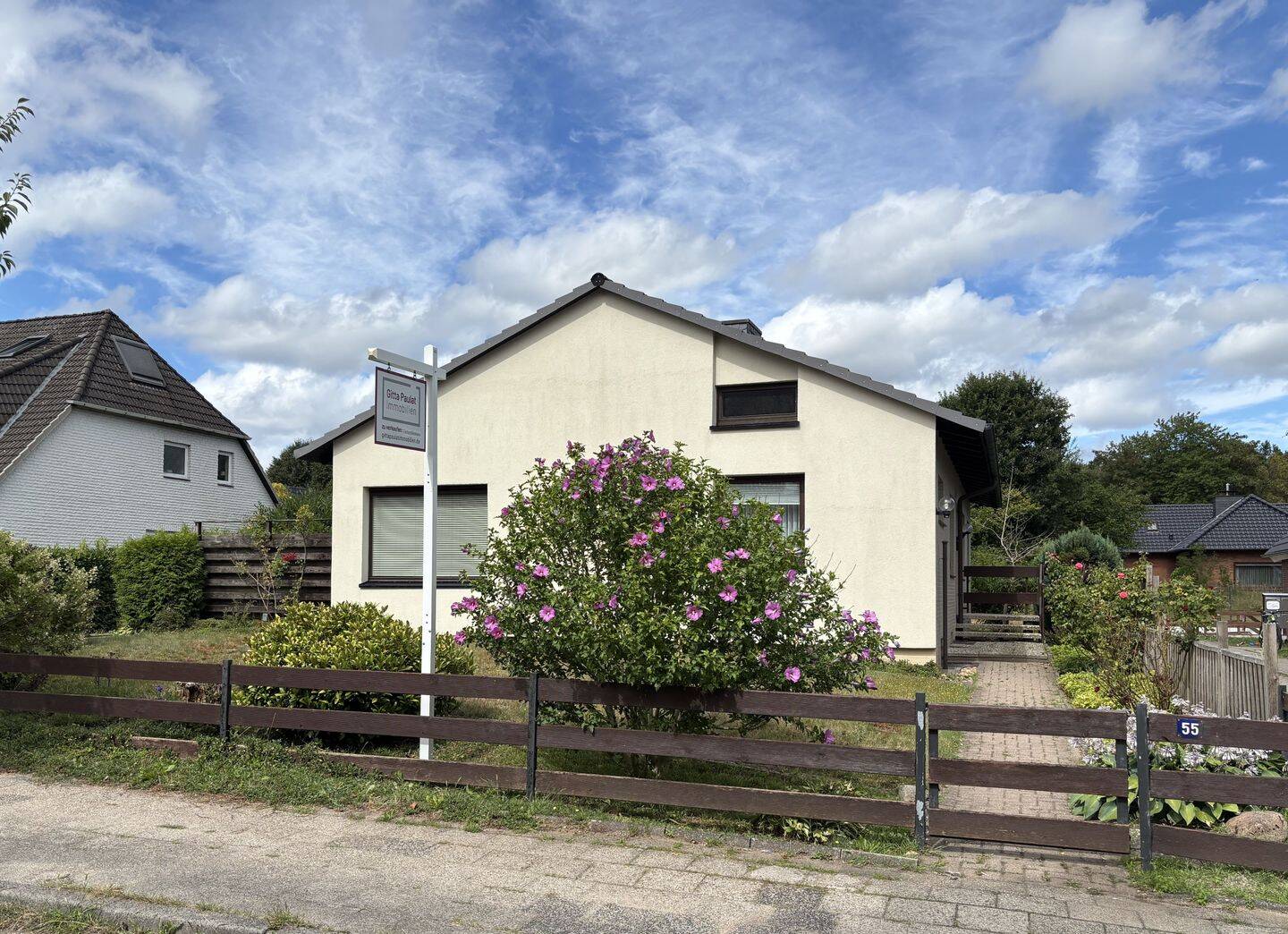Großzügig & lichtdurchflutet – Einfamilienhaus mit Süd-West-Garten, 24558 Henstedt-Ulzburg