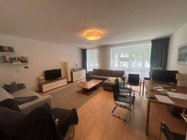Wunderschöne 4 Zimmer Wohnung in der Schwanthaler Höhe zu vermieten!, 80339 München (Ludwigsvorstadt-Isarvorstadt Schwanthalerhöhe)