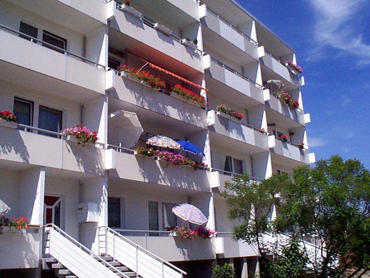 Wohnungsangebot Hans-Grade-Straße 79, 39130 Magdeburg (Alt Olvenstedt Großer Silberberg Neu Olvenstedt)