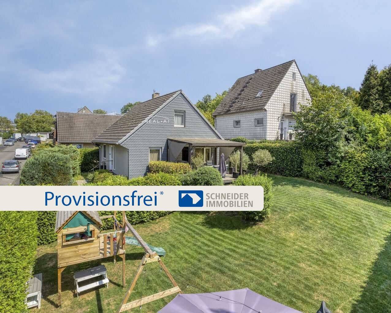 Freistehendes Einfamilienhaus mit Garage und sonnigem Garten in Ratingen-Ost, 40882 Ratingen