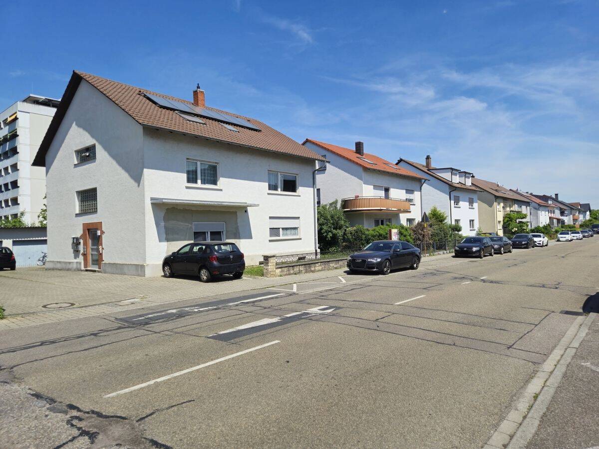 Attraktives 5-Familienhaus in Stutensee-Büchig – Frei ab 01.11.2026, 76297 Stutensee