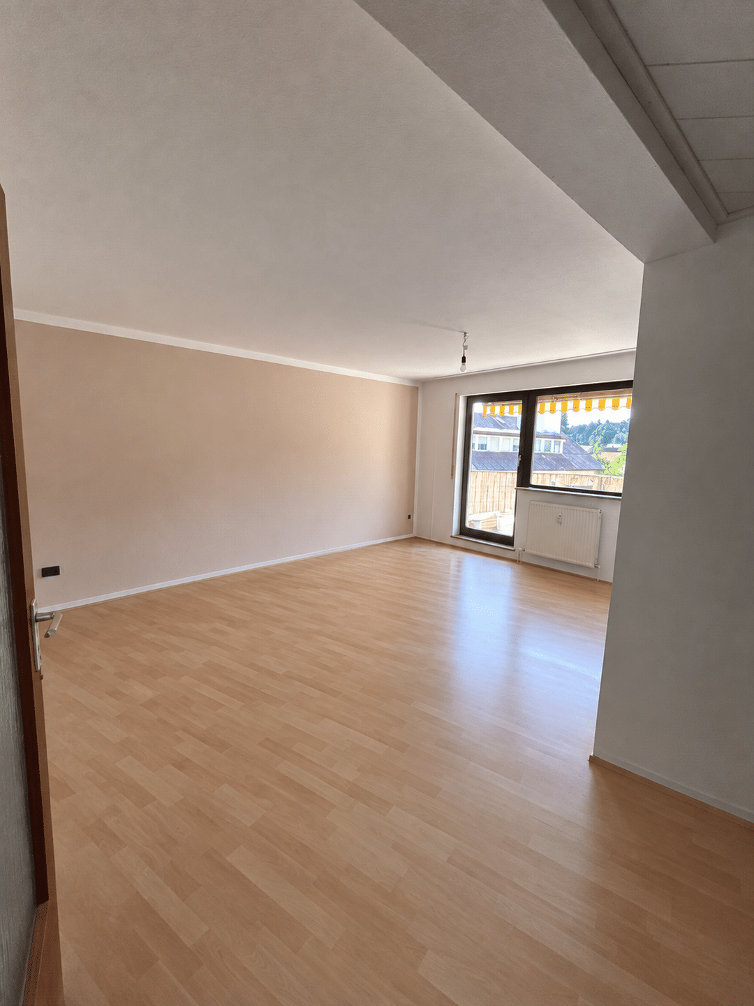 3-Zimmer Wohnung mit Balkon, Einbauküche und Außenstellplatz in Wolkersdorf., 91126 Schwabach