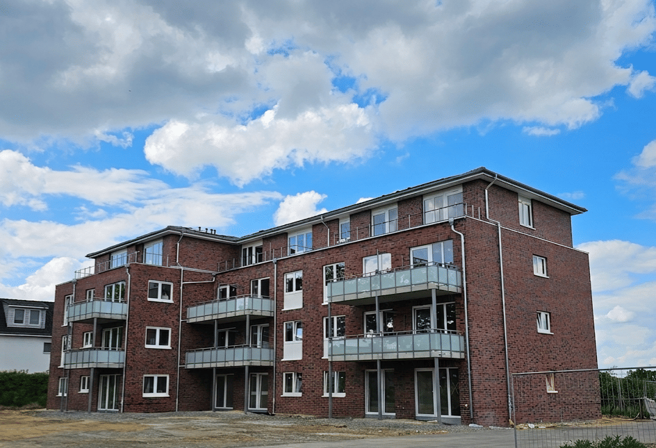 Neubau-Erstbezug mit (Wohnberechtigungsschein) WBS 2. Förderweg, 3 -Zimmer Neubauwohnung (ca. 60 – 65 qm) in Norderstedt, Harksheide