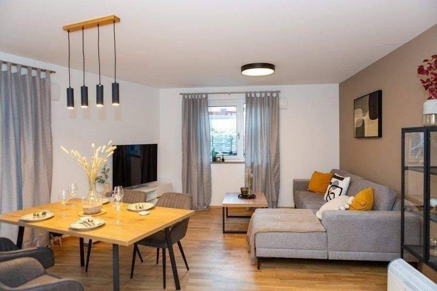 2-Zimmer Neubau mit Balkon + EBK + TG