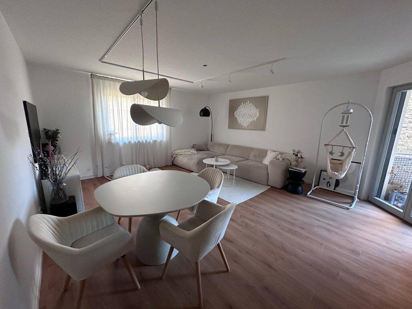Exklusive 3 – Zimmer-Wohnung mit Balkon, Wallbox und Mieterstrom im Ortskern von Weilbach, 65439 Flörsheim am Main