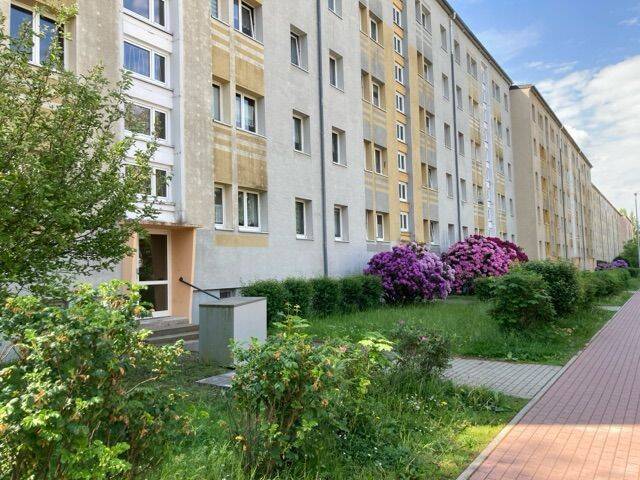 Frisch sanierte sonnige Wohnung mit Blick ins Grüne!, 7629 Hermsdorf