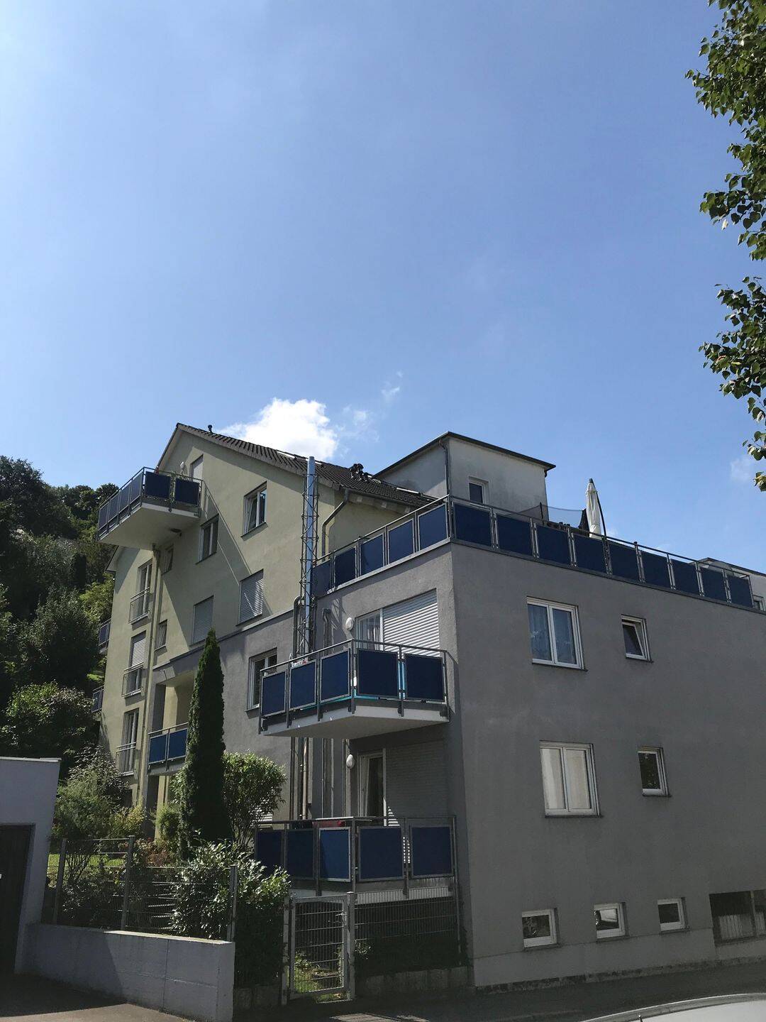 Moderne 2-Zimmer-Wohnung mit Terrasse u. EBK in Stuttgart-Feuerbach, 70469 Stuttgart (Feuerbach Zuffenhausen)