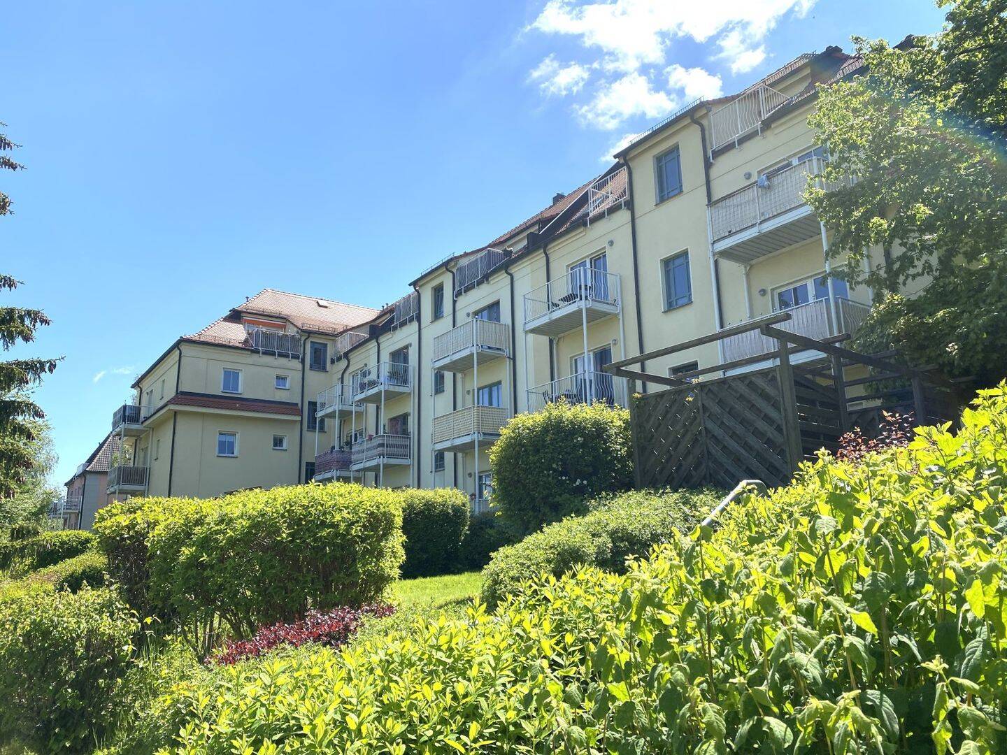 Vermietete 2-Raumwohnung mit Stellpl. und Balkon! Nähe HBK!, 8060 Zwickau