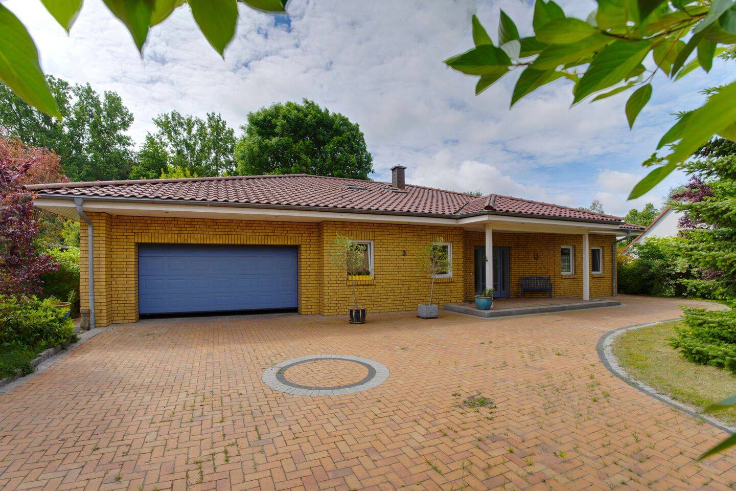 Attraktiver Bungalow – Wohnen mit Komfort und Privatsphäre, 18516 Süderholz