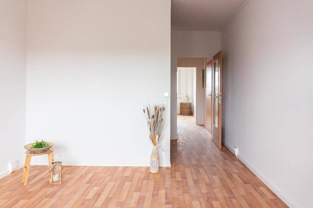 Kleine 2-Raum-Wohnung mit Wannenbad, 9114 Chemnitz (Borna-Heinersdorf Ebersdorf Furth Glösa-Draisdorf Schloßchemnitz)