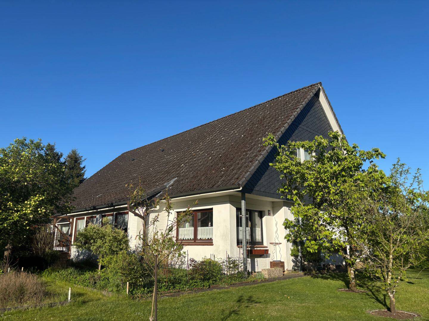Großzügiges Ein- bis Zweifamilienhaus in ruhiger Lage von Bark-Bockhorn, 23826 Bark