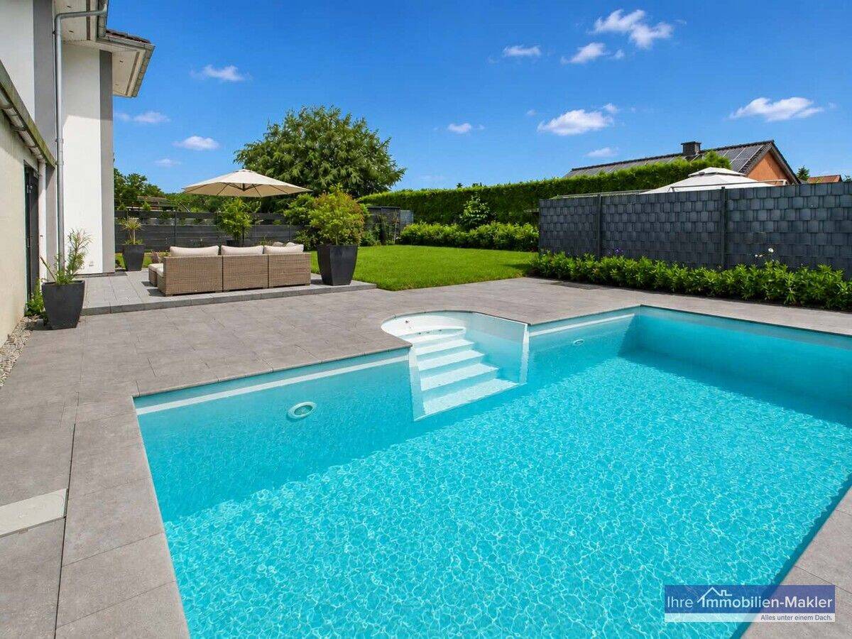 Exklusives Einfamilienhaus mit XXL-Garage, Traumgarten und eigenem Pool, 59379 Selm