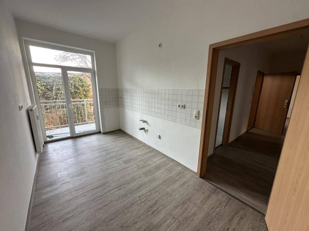 Familien willkommen! 4 R.-Wohnung mit West-Balkon, Wanne, Dusche und Hausgarten in Gera-Debschwitz!, 7548 Gera