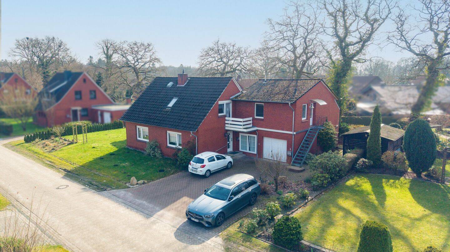 Großzügiges Einfamilienhaus mit separater Einliegerwohnung in ruhiger Lage, 26607 Aurich
