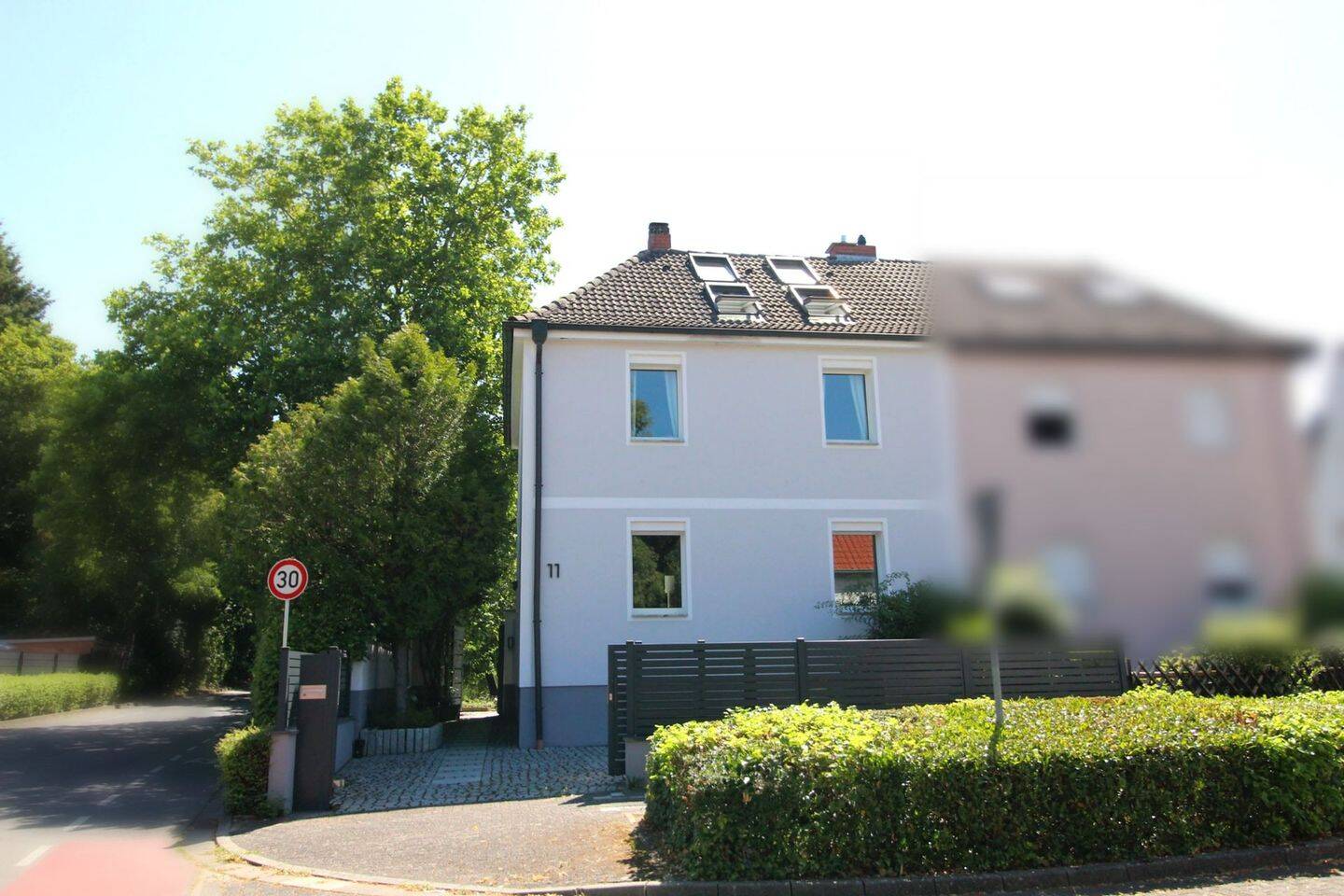 Familienidylle in Bestlage von Dreieich mit Traumgarten & ausgebautem Dachgeschoss, 63303 Dreieich