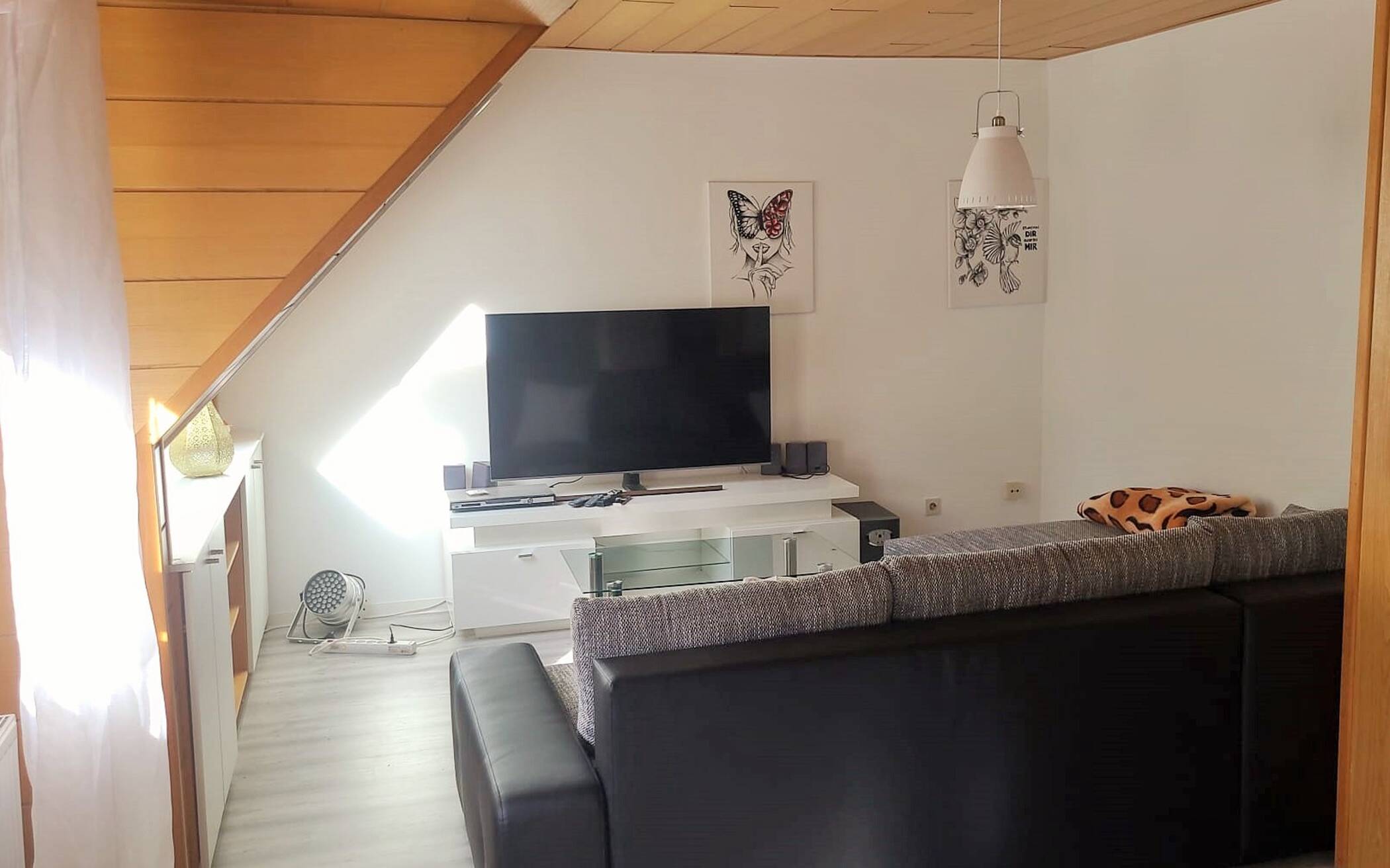 Zeitwohnen Stuttgart Zuffenhausen in dieser möblierten Wohnung, 70435 Stuttgart (Stammheim Zuffenhausen)
