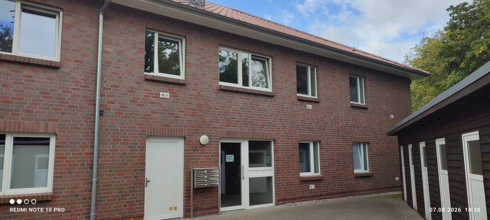 hochwertige 3 Zimmer Wohnung mit Balkon