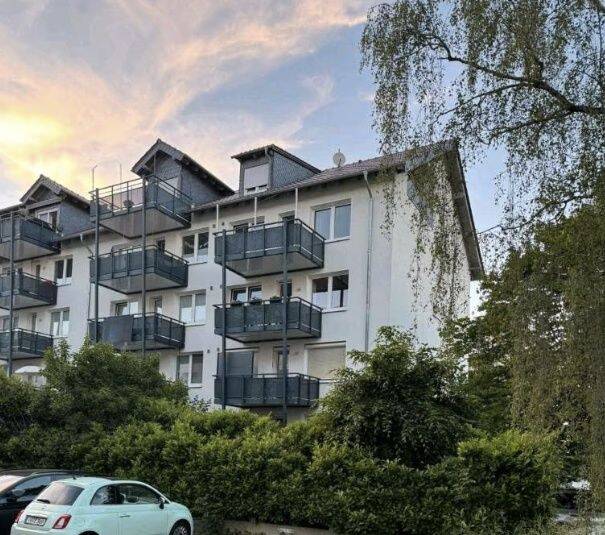 Wunderschön saniert, mit großem Balkon!, 33106 Paderborn
