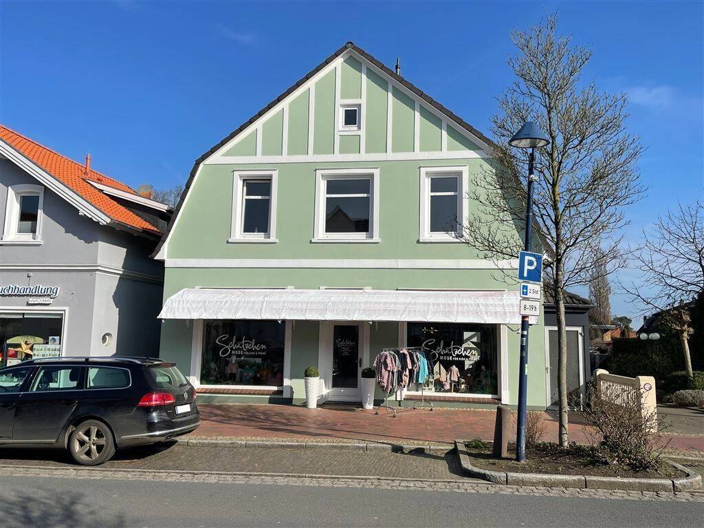 Charmante Altbauwohnung in zentraler Lage von Hude!